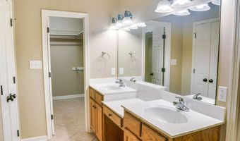 110 Old Lake Cv, Batesville, MS 38606
