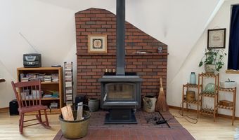 23555 SUTTLE Rd, Veneta, OR 97487
