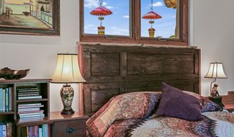 34 Rincon Canada, Abiquiu, NM 87510
