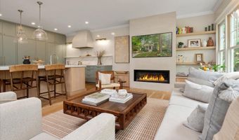 8 SHILEY St, Annapolis, MD 21401