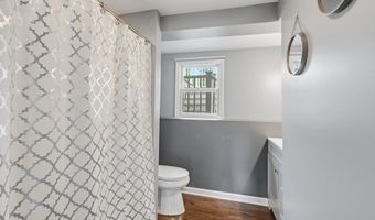 6 Valerie Ave, Billerica, MA 01821