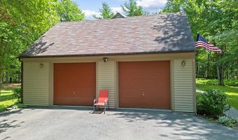 31 Pheasant Run Rd, Belgrade, ME 04917