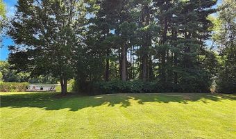 30 Twin Lakes Ave, Coventry, RI 02816