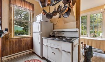 305 N Main St, Alma, WI 54610