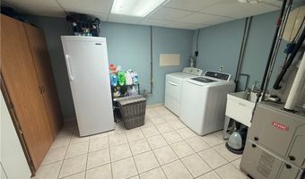 2220 Elm Trace St, Austintown, OH 44515