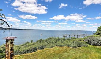 129 Seaside Dr, Jamestown, RI 02835