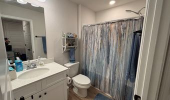 276 The Prado, Apalachicola, FL 32320