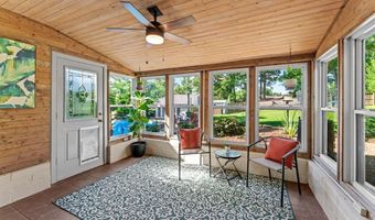 702 Dewoody Dr, Bentonville, AR 72712