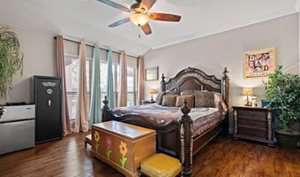 202 Wayne Dr, Aledo, TX 76008