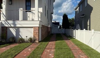 281 7TH St, Avalon, NJ 08202