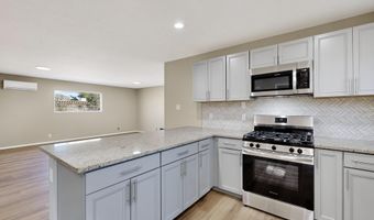 1135 Lillie Dr, Bosque Farms, NM 87068