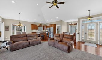 1442 30th St NW, Austin, MN 55912