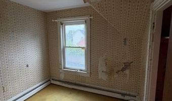 2-4 Elmwood St, Amesbury, MA 01913