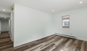 38 Newbury St, Auburn, ME 04210