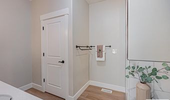 3184 S Chartwell Gdns, Ammon, ID 83406