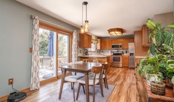 1113 9th Ave SE, Altoona, IA 50009