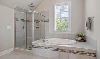 207 Weddington Park Ln, Apex, NC 27523