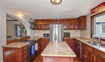 312 Shore Dr, Coventry, CT 06238