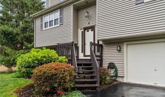 6 Lisa Ln, Bristol, RI 02809