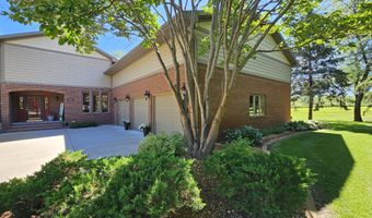 39081 Greenwood Ln, Aberdeen, SD 57401