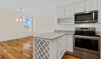 73 W Main St 2, Clinton, CT 06413