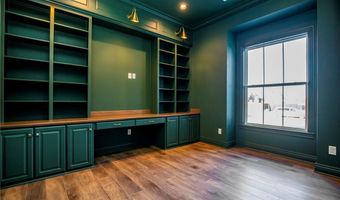 4414 S 86th Pl, Bentonville, AR 72713