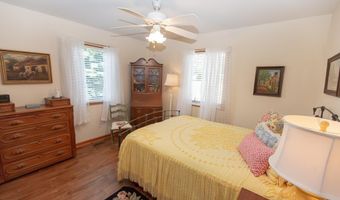 616 N Easton Dr, Angola, IN 46703