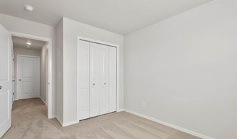 61187 Splendor Ln, Bend, OR 97702