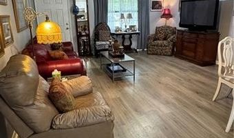 136 ROSE St, Belle Rose, LA 70341