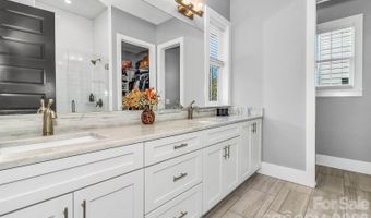 20 Phillip Ln, Arden, NC 28704