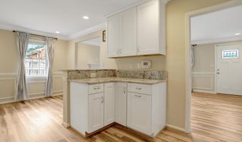 7623 ARLEN St, Annandale, VA 22003