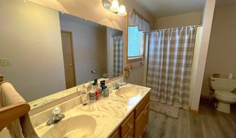 155 Oak Pl, Blakeslee, PA 18610
