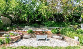 38 Brookside Dr, Cranston, RI 02910