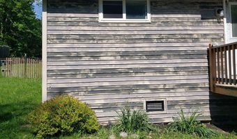 101 Friar Tuck Dr, Becket, MA 01223