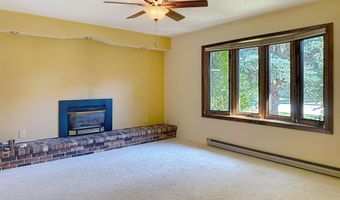 66 Sunset Ave, Buffalo, WY 82834