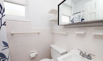 608 C St NE A, Washington, DC 20002
