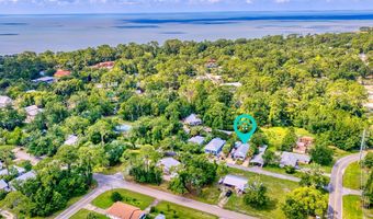 134 Sawyer Ln, Apalachicola, FL 32320