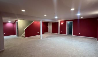 3381 Cromwell Rd, Ann Arbor, MI 48105