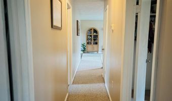 1191 N Lawrence Hollow Dr, Bloomfield, IN 47424