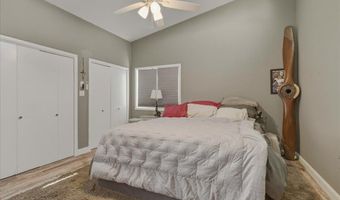 32 Cove Rd W, Bayville, NJ 08721