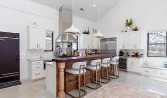 76 Foothill Dr, Lamoille, NV 89828