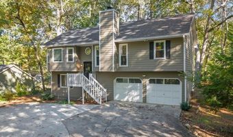 1528 Oakleaf Dr, Auburn, GA 30011