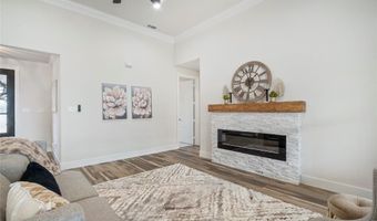 100 Buddy Ct, Millsap, TX 76066