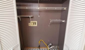 2828 Packard St, Ann Arbor, MI 48108