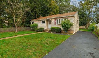 118 Coolidge Ave, Amityville, NY 11701