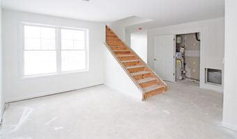 8985 Iroquois St, Angola, NY 14006