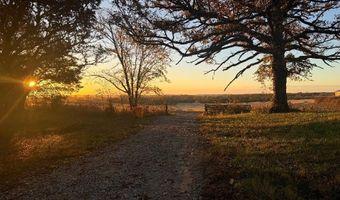 5525 Pigeon Hill Rd SE, Agency, MO 64401