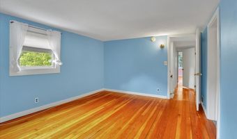 28 Arlington Rd, Coventry, CT 06238