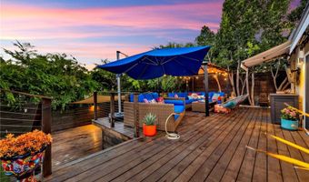 3374 Floyd, Los Angeles, CA 90068