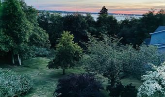 990 BRIDGE VIEW Ct, Astoria, OR 97103